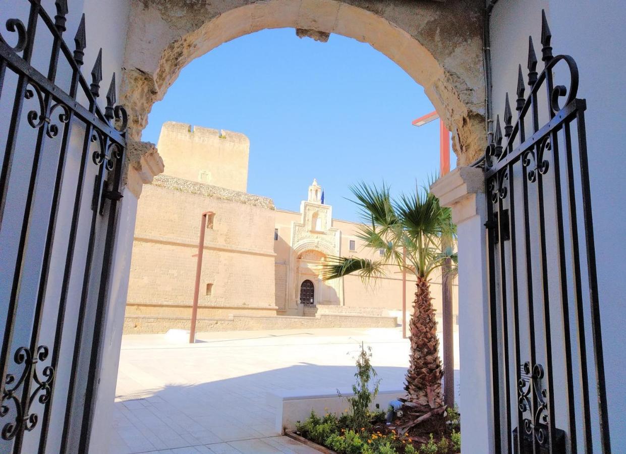 Casa A Corte Copertino Luaran gambar